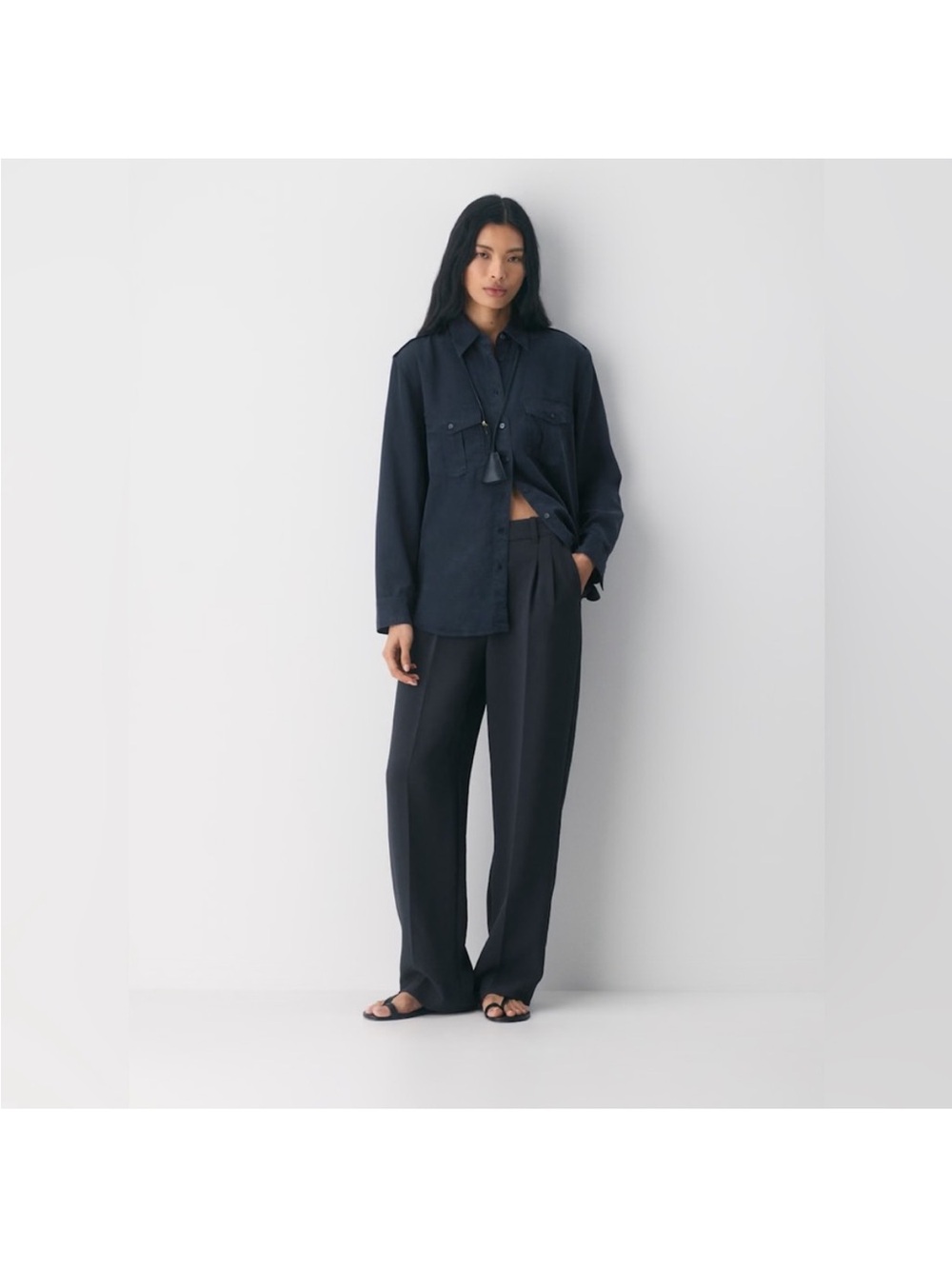 Aritzia Wilfred The Effortless Pants in Black size 6